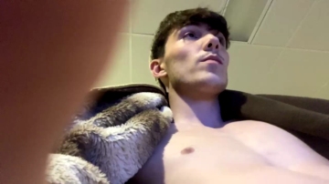 Littledaddyflex  29-07-2021 video lickfinger